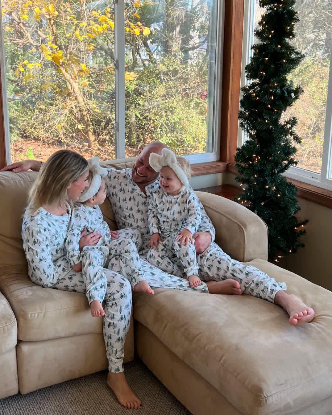 Leafy Dreams – Pyjamas de Noël Assortis pour la Famille