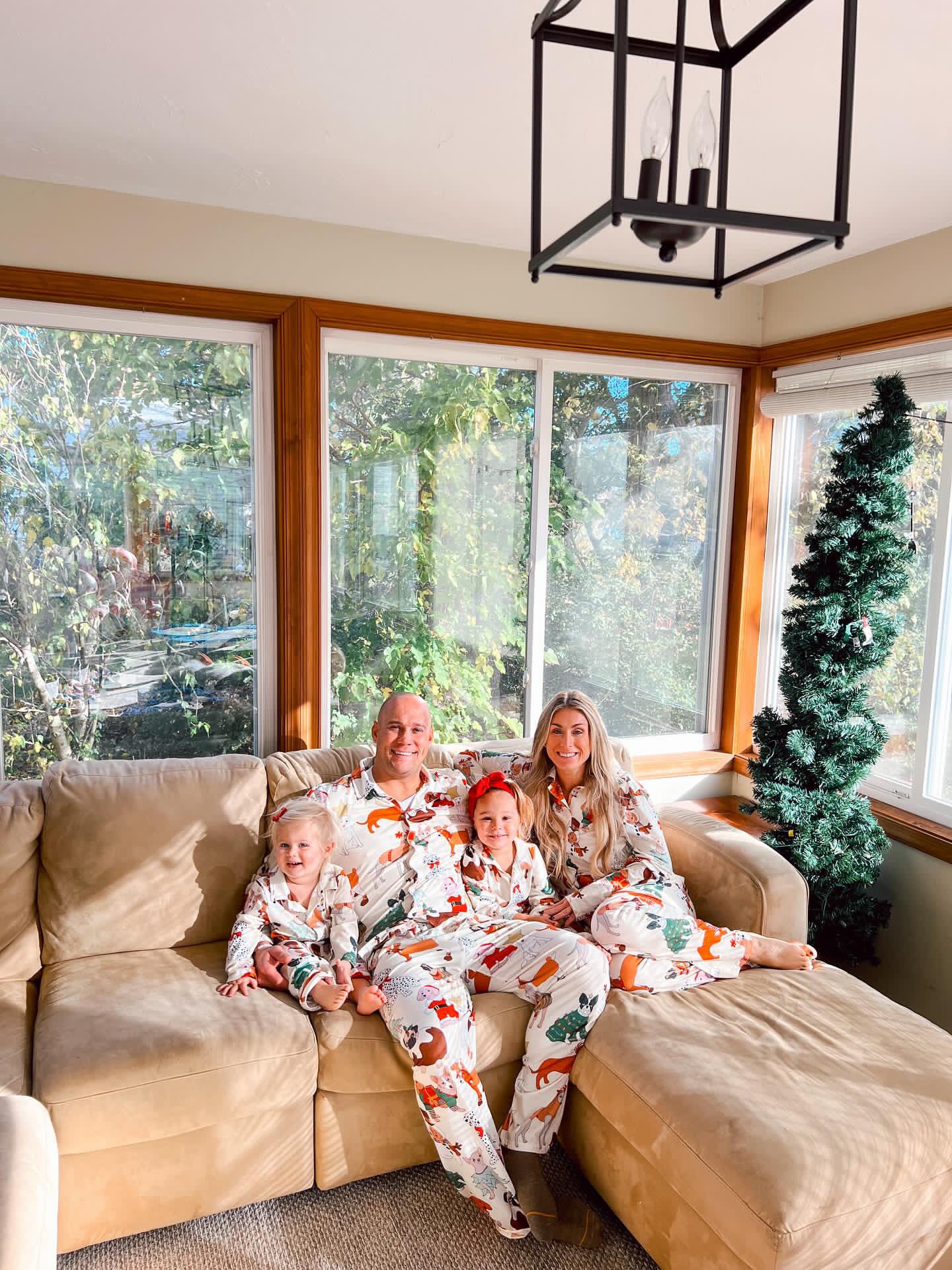 Merry Pups – Pyjamas de Noël Assortis pour la Famille