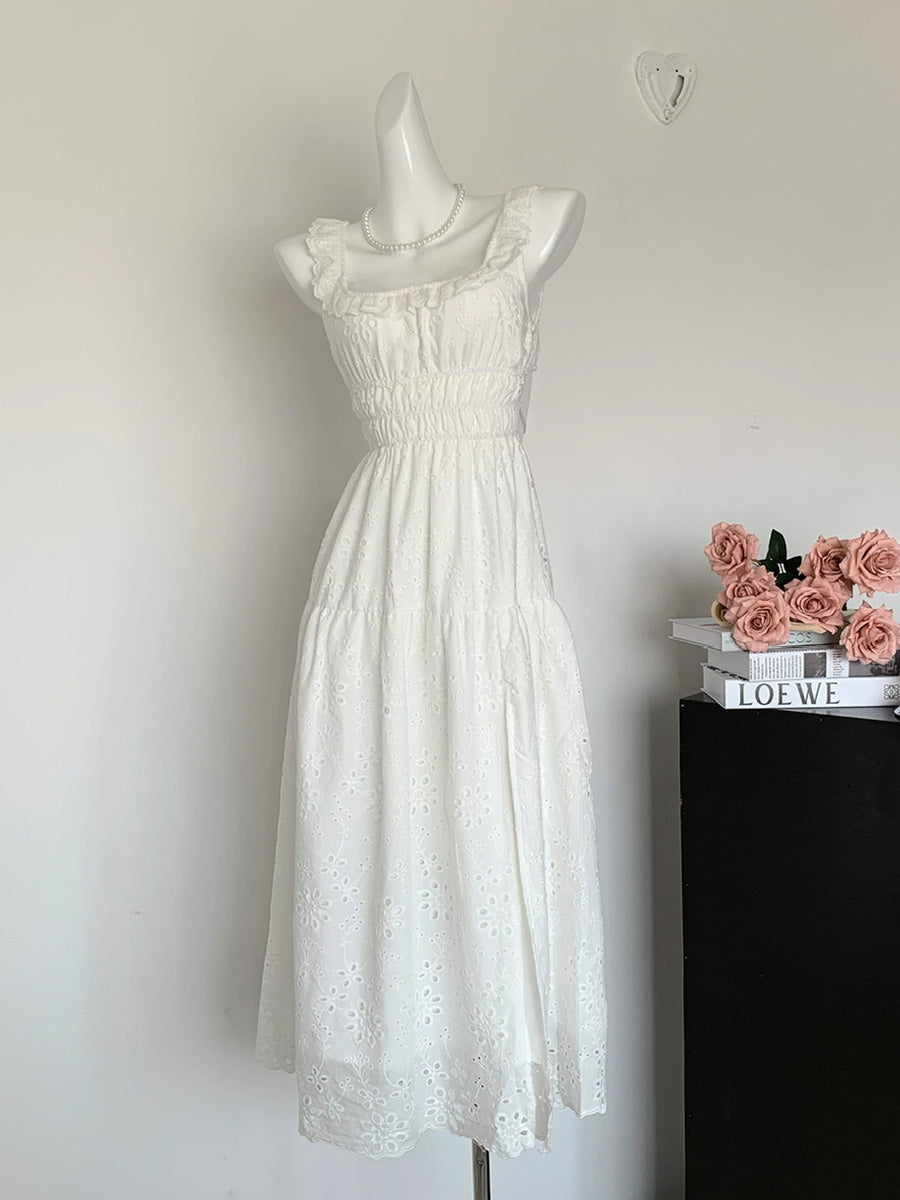 Onbely robe longue dos nu en broderie anglaise blanche fendue sur le côté mode