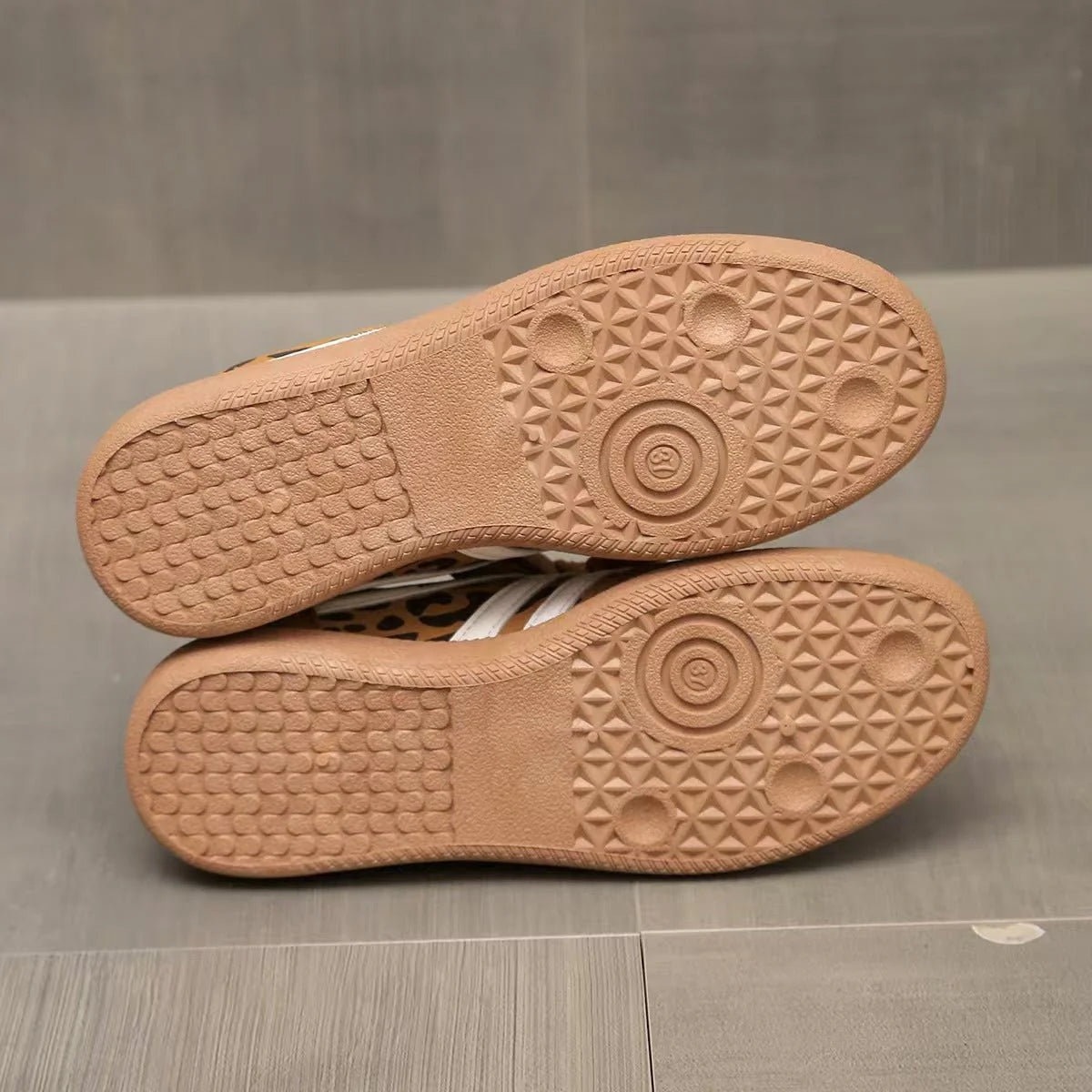 Extra Wide Fit Suede Trainers for Women | Orthopedic Support & Everyday Comfort