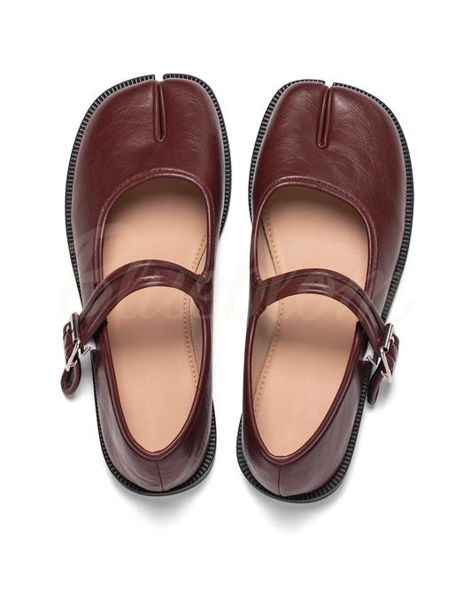 Mary Janes Tabi rouges à bride réglable