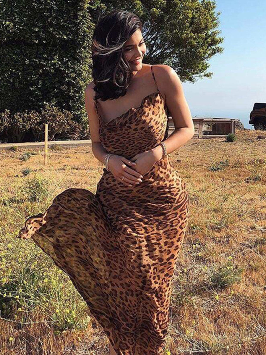 Onbely robe longue moulante léopard dos nu à fines brides cintrée