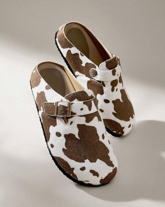 Mules et Sabots à Imprimé Vache Taupe - Style Bohème et Confortable