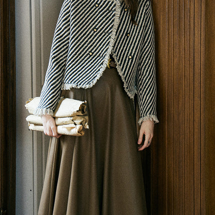 Onbely veste courte rayée en tweed avec frange et poches pour femme élégante