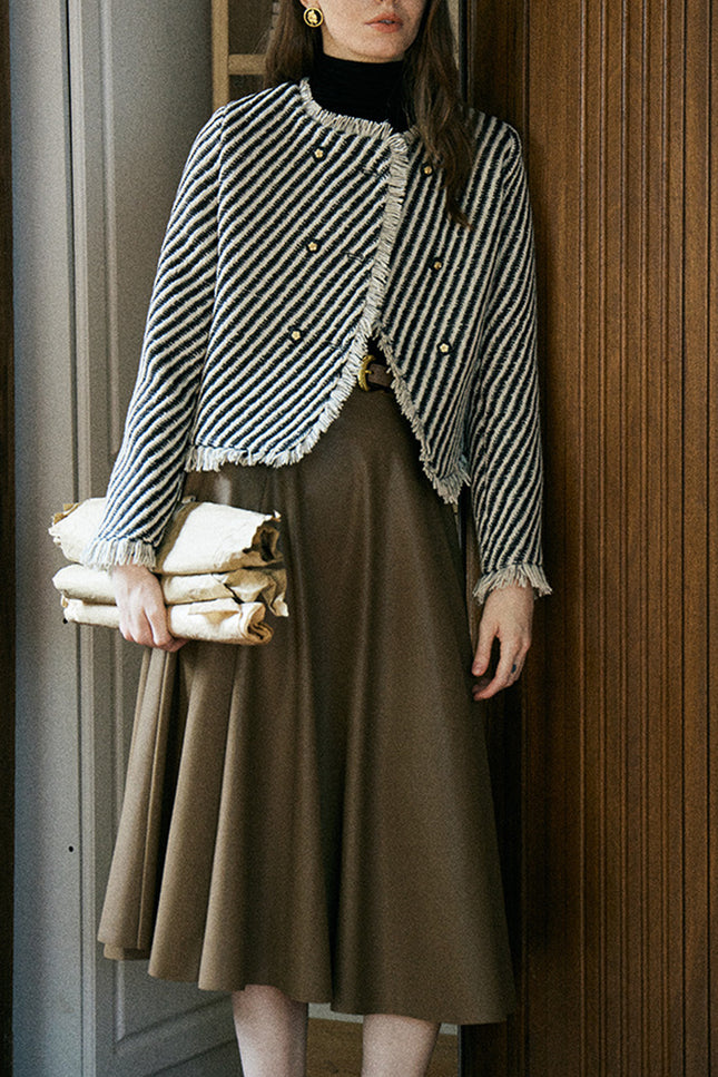 Onbely veste courte rayée en tweed avec frange et poches pour femme élégante