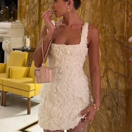 Onbely robe courte dos nu bretelle col carré doux mode tous les jours bureau