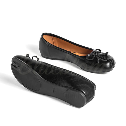 Ballerines Tabis à Bout Fendu Noir en Cuir avec Nœud