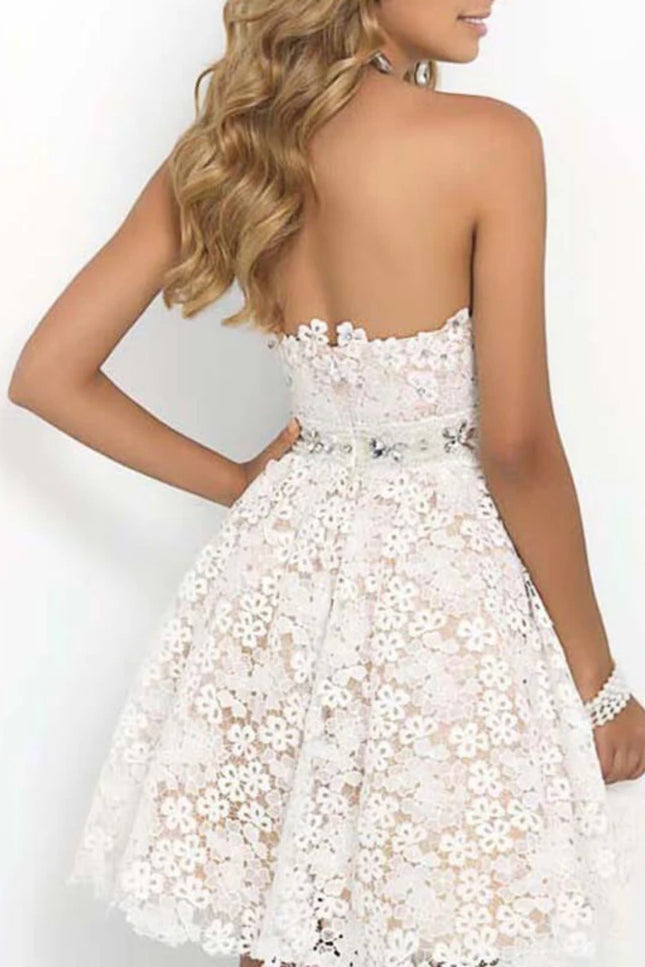 Onbely robe courte trapèze unicolore bustier dos nu taille marquée doux bal de promo tous les jours