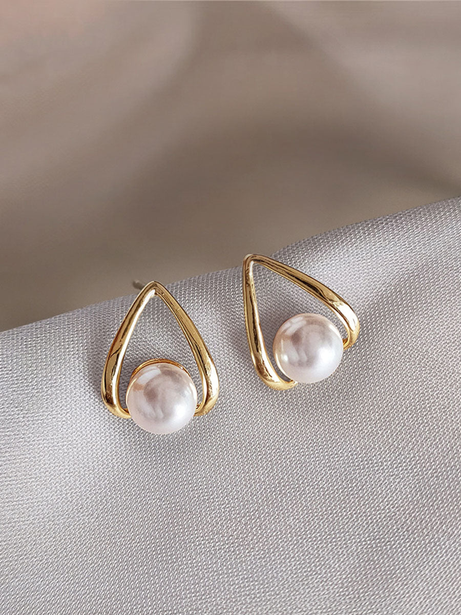 Forme de goutte pearl des boucles d'oreilles dorée - onbely