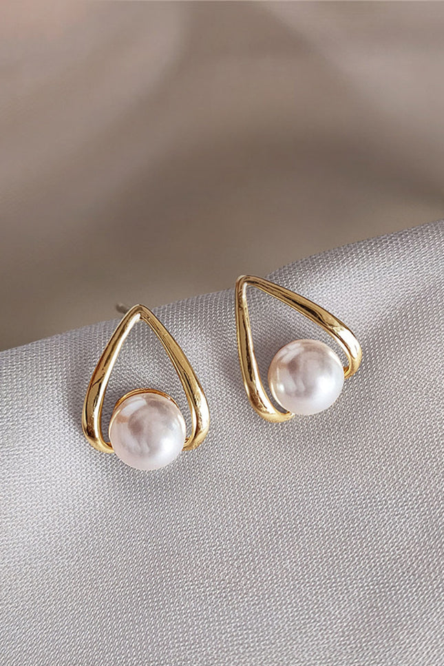 Forme de goutte pearl des boucles d'oreilles dorée - onbely