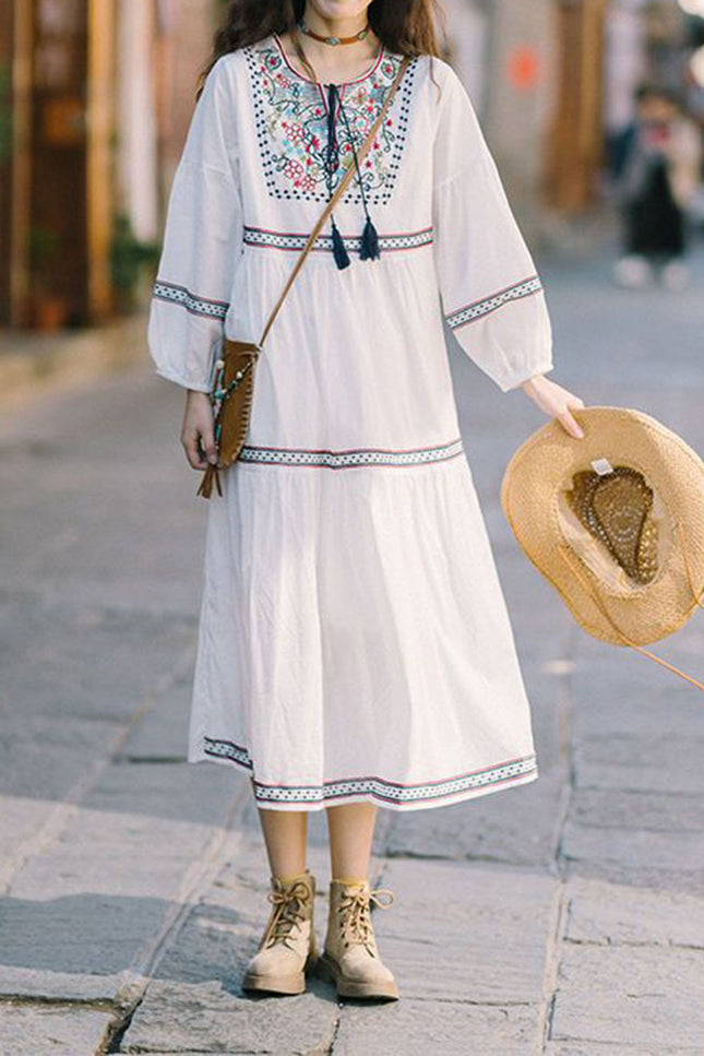 Onbely robe longue brodée bohème casual à manches longues col carré pour vacances et plage boho dress