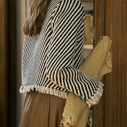 Onbely veste courte rayée en tweed avec frange et poches pour femme élégante