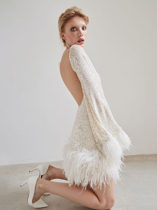 Onbely robe courte trapèze brillante paillette plumes dos nu col rond manches trompette manches longues taille marquée mode tous les jours vacances