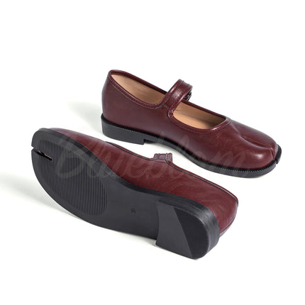 Chaussures Mary Jane Tabis Rouge à Bout Fendu