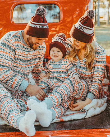 Snug Snowflakes – Pyjamas de Noël Assortis pour la Famille