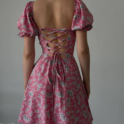 Onbely robe courte trapèze fleurs dos nu col carré manches bouffantes manches courtes taille marquée doux tous les jours vacances