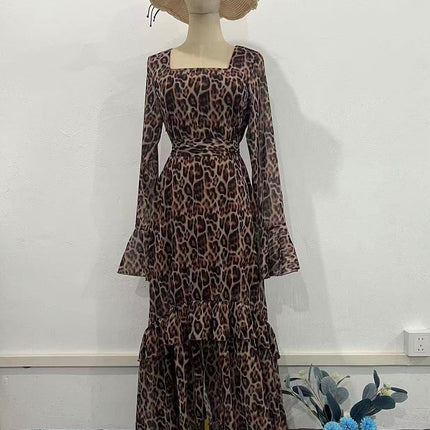 Onbely robe de soirée longue en mousseline à imprimé léopard manches évasées et col carré pour un mariage femme cérémonie