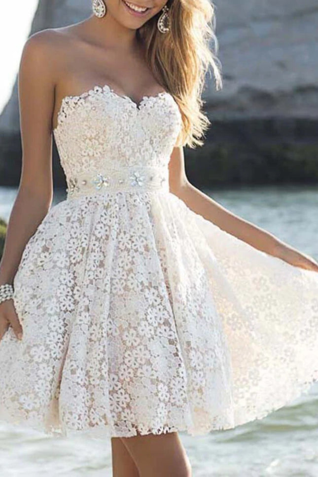 Onbely robe courte trapèze unicolore bustier dos nu taille marquée doux bal de promo tous les jours