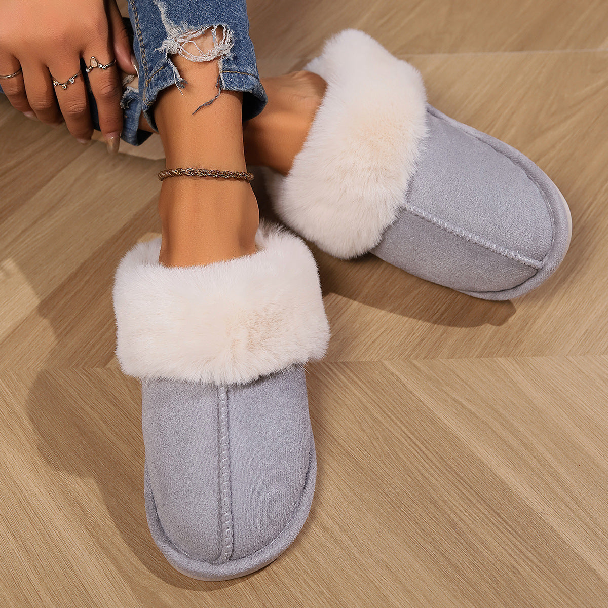 Chaussons Confortables et Chauds pour Femme – Fausse Fourrure, Antidérapants, Soin des Pieds