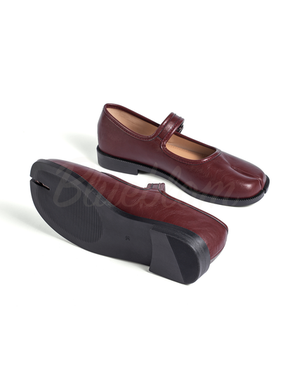 Mary Janes Tabi rouges à bride réglable