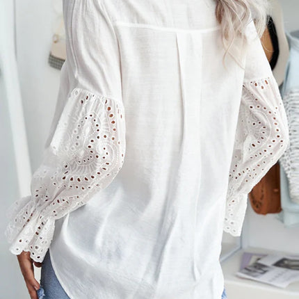 Onbely blouse broderie anglaise à volantée fluide boutonnage v-cou manches bishop femme élégant chemisier