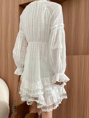 Onbely robe courte gâteau dentelle strappy manches longues bohème blanc