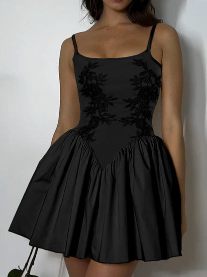 Onbely Mini Robe trapèze brodée à fines brides mode