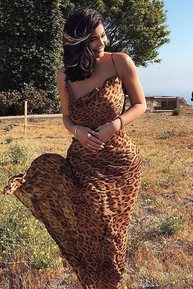 Onbely robe longue moulante léopard dos nu à fines brides cintrée mode vacances