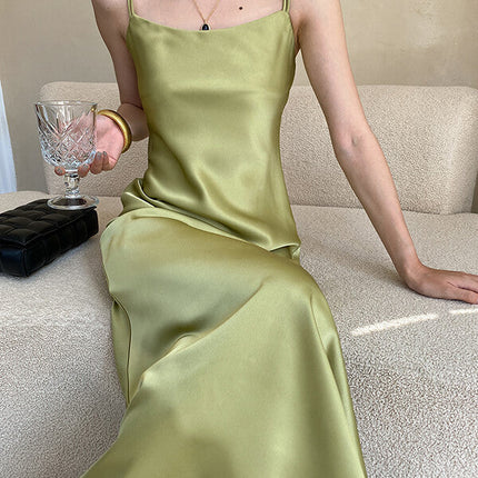 Onbely robe longue satin élégant dos nu - onbely