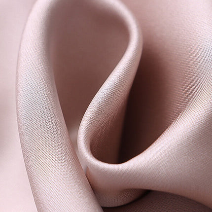 Onbely robe longue satin élégant dos nu - onbely