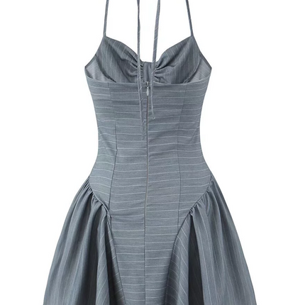 Onbely robe courte trapèze gris unicolore bustier dos nu à fines brides élégant mode vacances bal de promo
