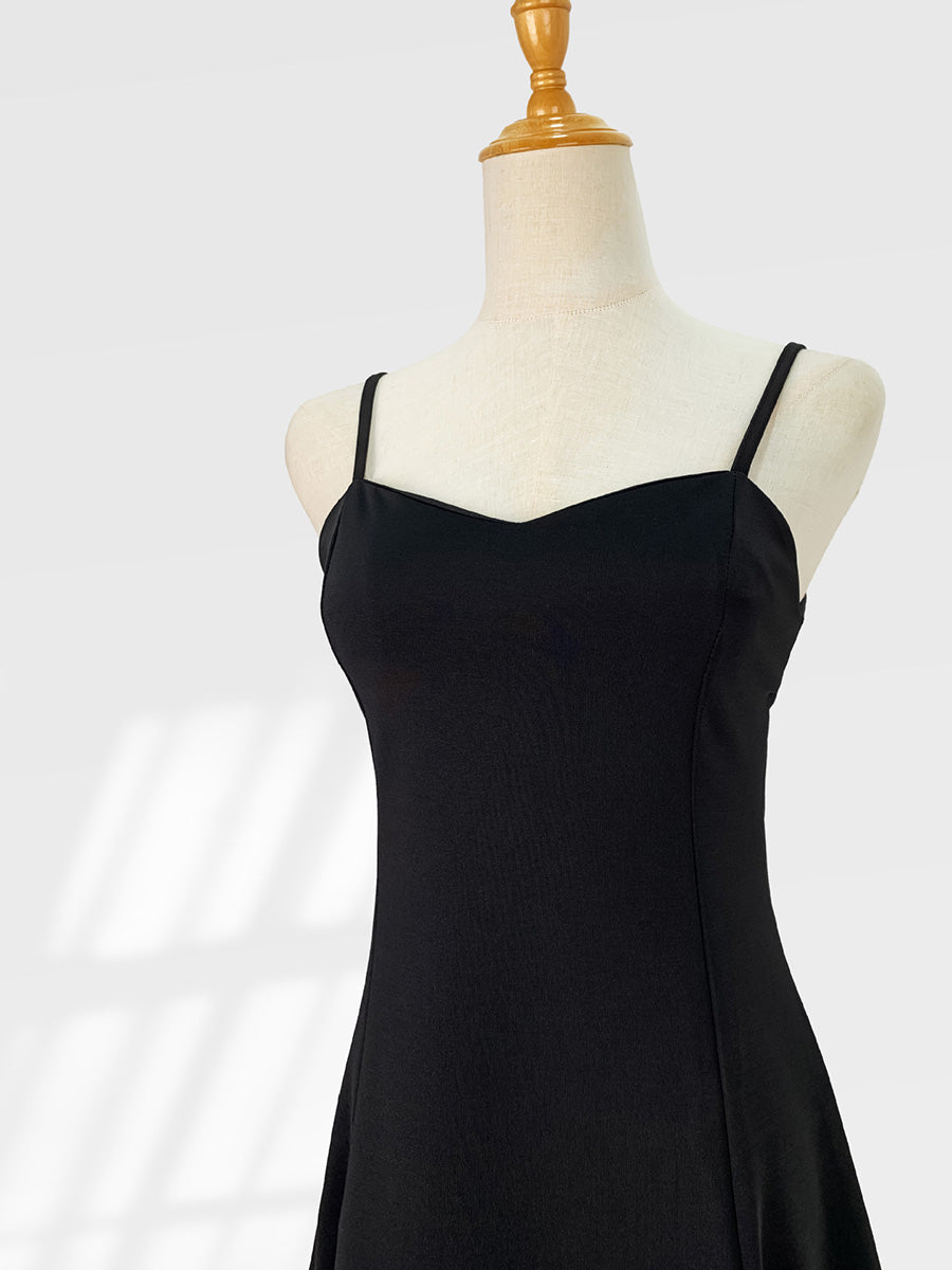 Onbely robe courte trapèze noire à fines brides pour fête et cocktail